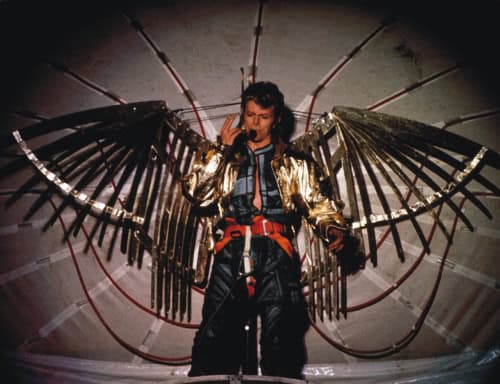 david-bowie-wisper-these-things-INNER2