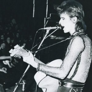 DAVID-BOWIE-waiting-in-the-sky-inner