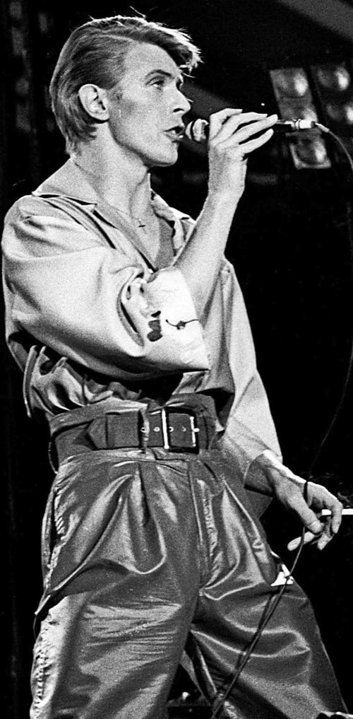 DAVID-BOWIE-LEGEND-5