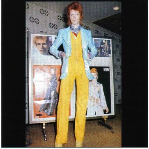  david-bowie-THE-ZIGGY-STARDUST-JAPAN-TOUR 