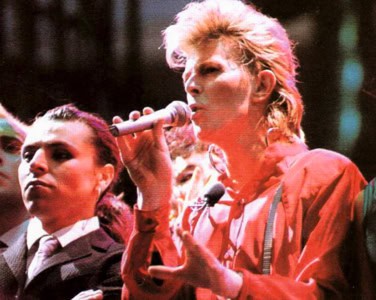 david-bowie-my-fire-can-drive-HUG284CD-backis