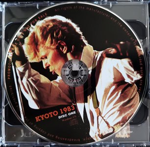david-bowie-Kyoto-'83-Photo CD1