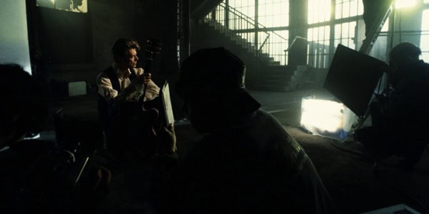 http://www.davidbowieworld.com/wp-content/uploads/2019/07/david-bowie-a-poem-in-a-letter-HUG170CD-frontis.jpg