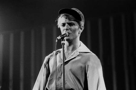 david-bowie-fresno-1978-04-02-DBfc78bk1folder”><img src=