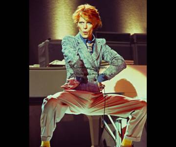 david-bowie-1974-11-15-Boston-Music-Hall-Photo4