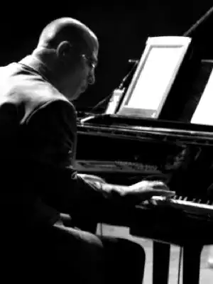 mike-garson Mike-Garson_david-bowie